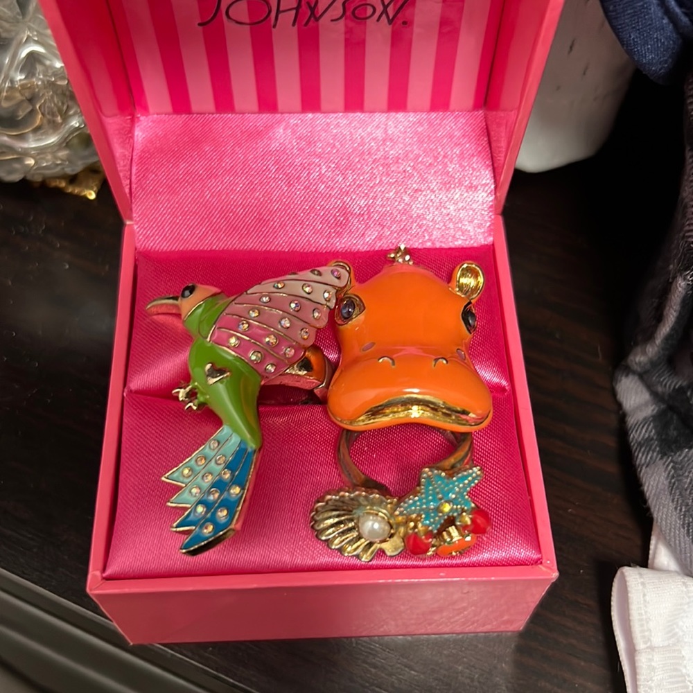 Beaty Johnson rings